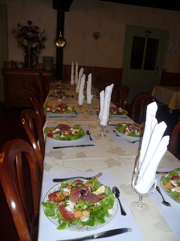 Auberge Bourbonnaise Lurcy-Lévis Esterno foto