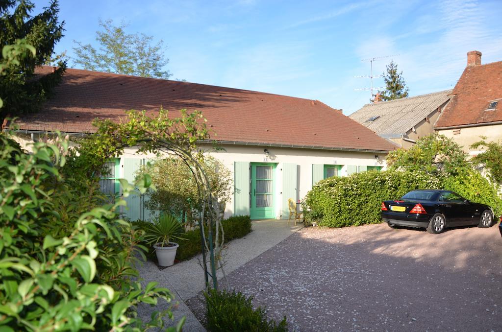 Auberge Bourbonnaise Lurcy-Lévis Esterno foto
